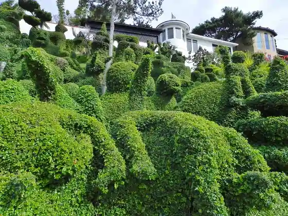 Harper's Topiary Garden - Unique Attractions in San Diego