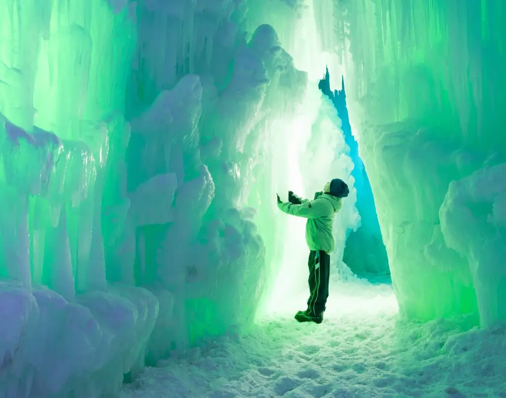 Ice Castles Winter Wonderland - North Conway with Children in December