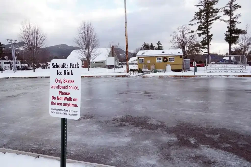 Ice Skating at Schouler Park - North Conway with Children in December