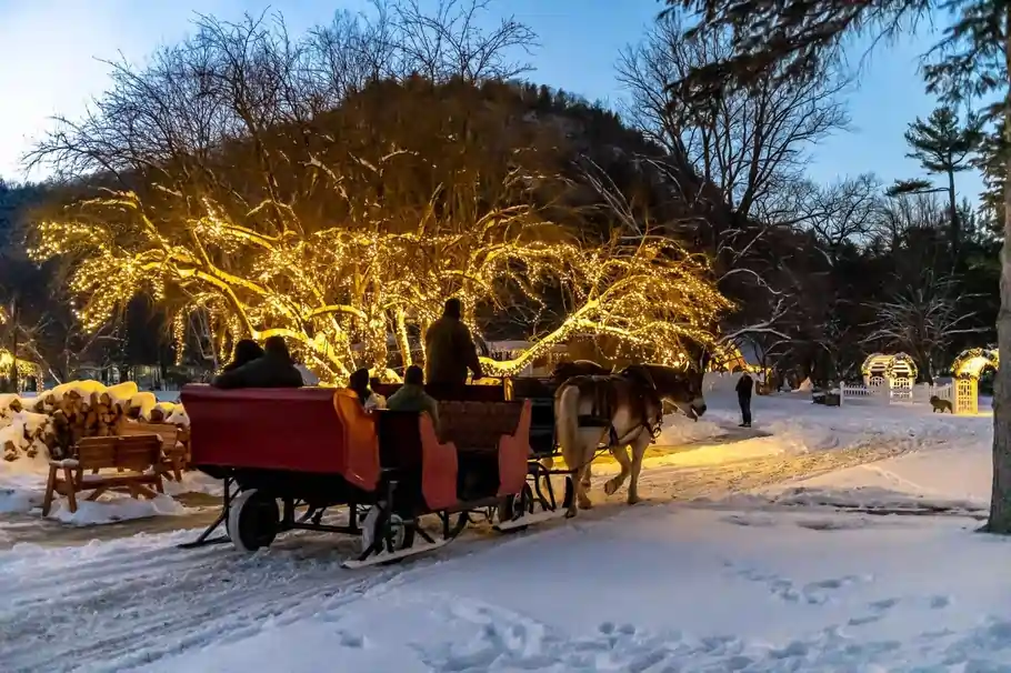 Nestlenook Farm Sleigh Rides - North Conway with Children in December